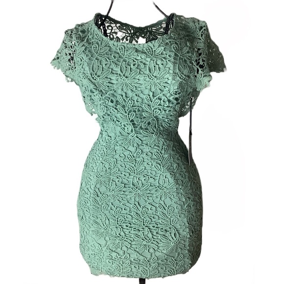 Lulus Romance Language Sage Green Backless Lace Dress NWT Size Small - Picture 2 of 10